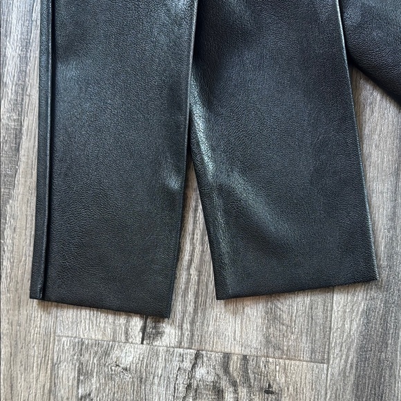✨ Commando 7/8 Faux Leather highwaist Black Control Leggings XS great condition✨ - Picture 4 of 7